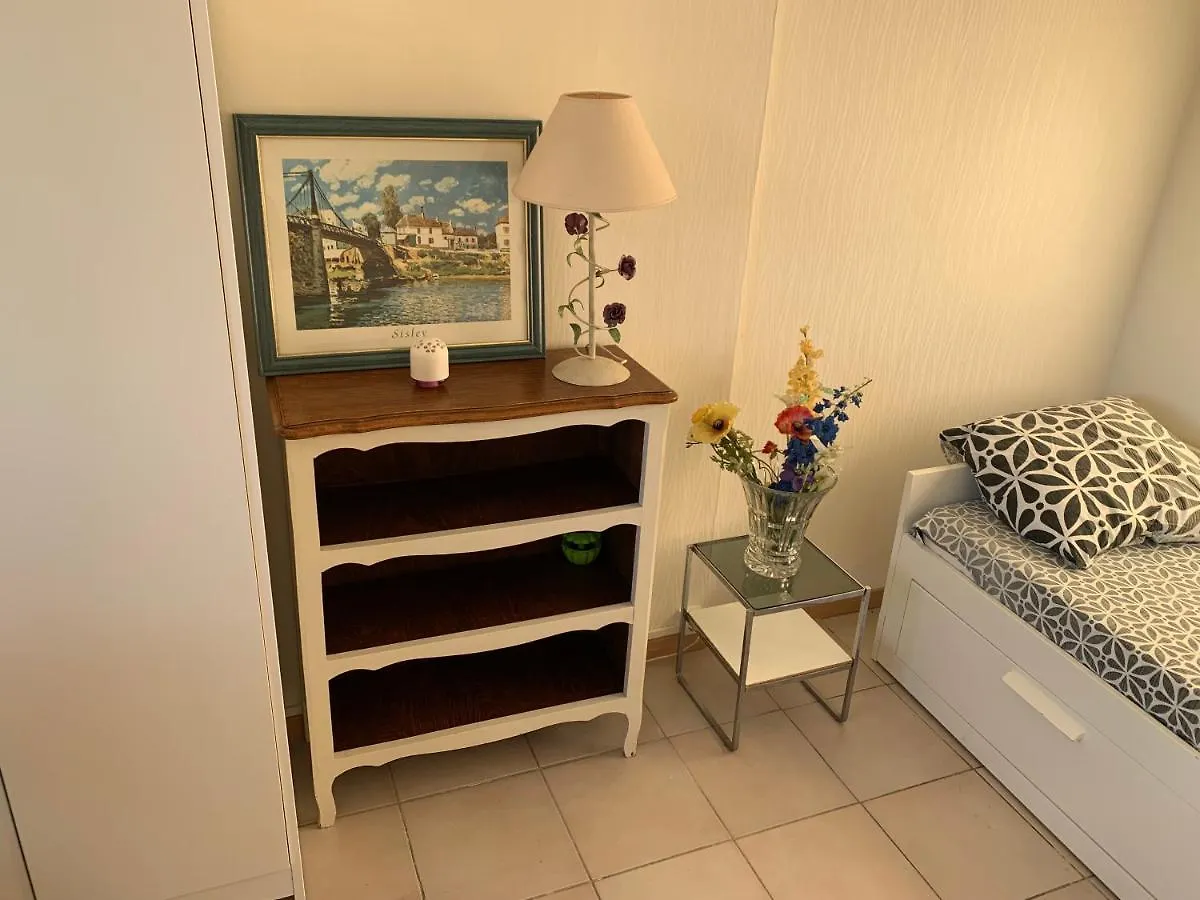 Chambre Tout Confort Saphir 1 A 3 P Dans Belle Maison Vaulx-en-Velin Villa